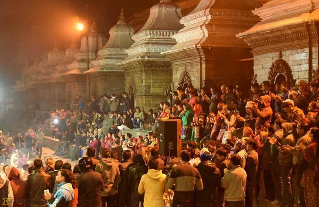 aarti at Pashupatinath Temple 2
